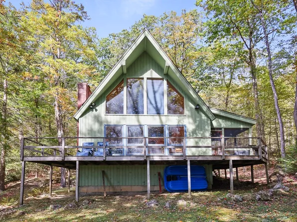98 Loop Dr, Otis, MA 01253