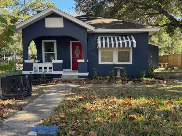 1616 N Travis St, Liberty, TX 77575