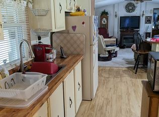 174 Juniper Ave, Sturbridge, MA 01566