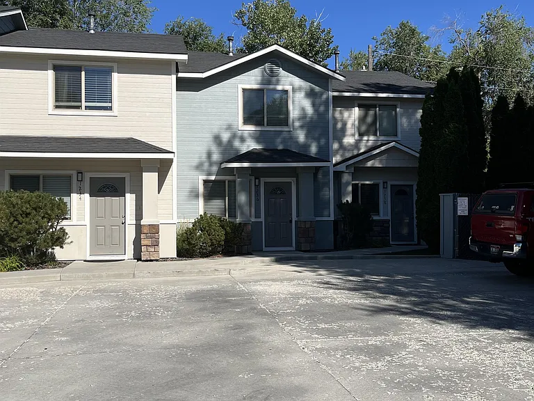1236 S Columbus St #1 — Photo 1