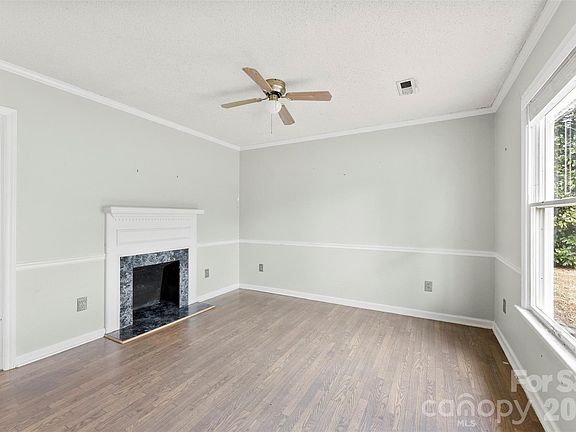 4th image of 3835 Beaty Rd