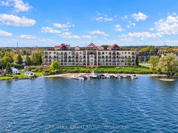 140 Cedar Island Rd #301, Orillia, ON L3V 1T1