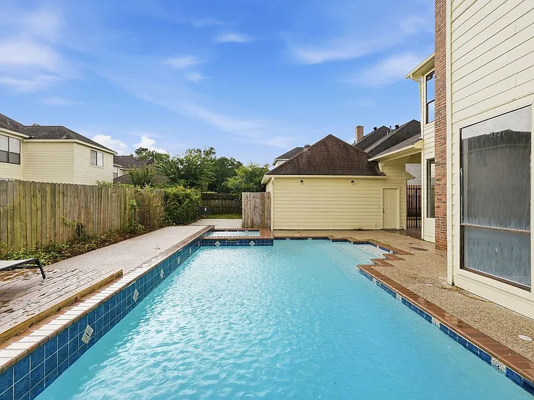 7611 Naremore Dr — Photo 39