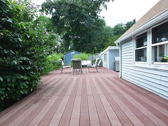 Huge Deck