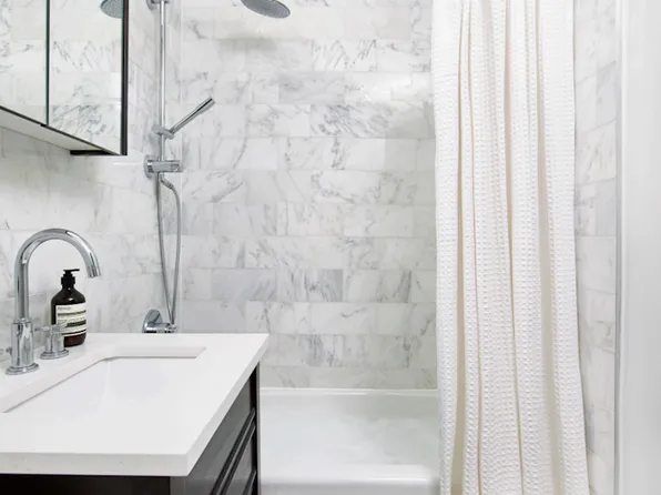 110 Horatio Street image 2 of 10