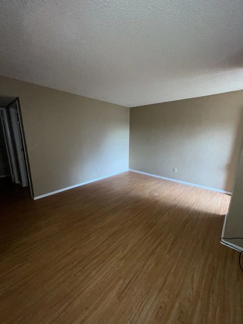 Chestnut Park Apartments — Photo 4