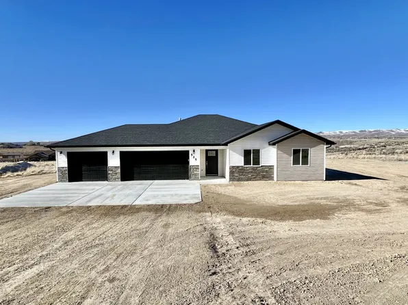525 Robinson Ct, Elko, NV 89801