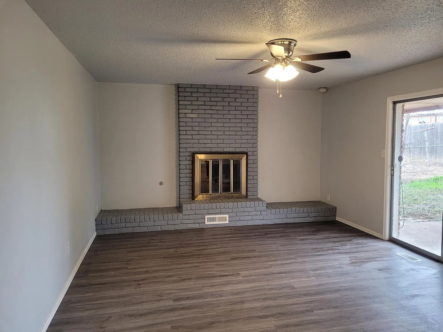 4 bed, 1738 sqft, $1,695 — Photo 3
