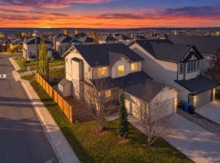 130 N Panamount Rd NW, Calgary, AB T3K 0H6