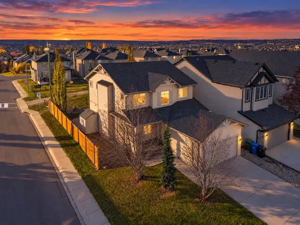 130 N Panamount Rd NW, Calgary, AB T3K 0H6