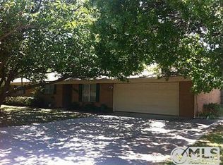 2608 James St, Decatur, TX 76234