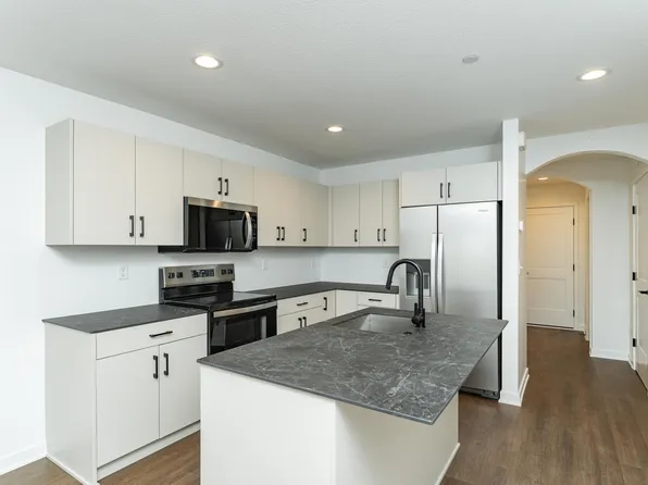 1105 Century Village Ln NE, Rochester, MN 55906