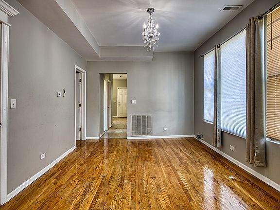 4th image of 4017 W Van Buren St
