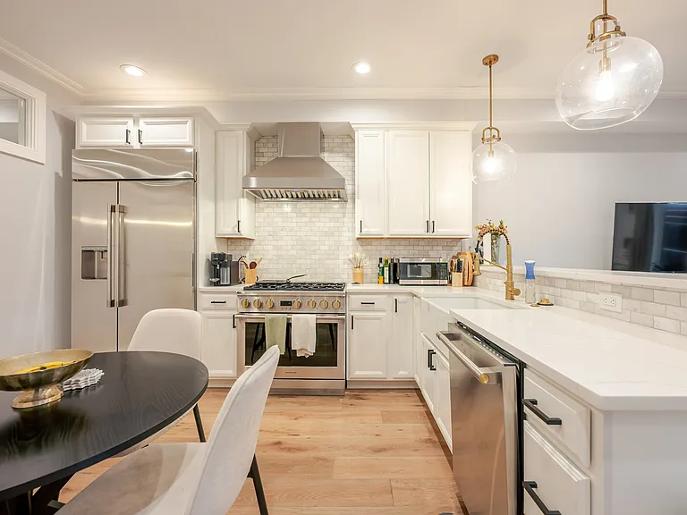 1320 Belmont St NW #1 — Photo 14