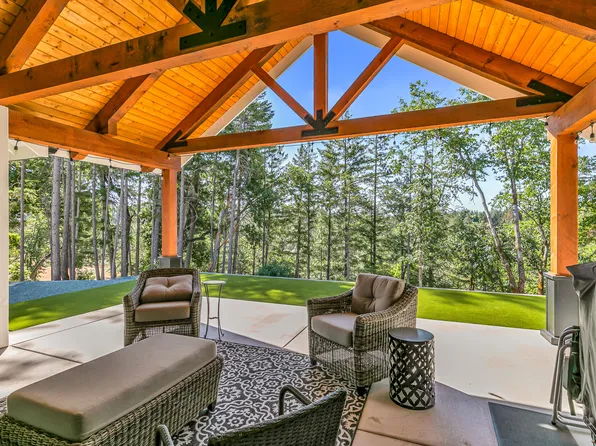 1222 Ellison Loop, Merlin, OR 97532