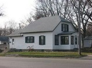 1305 Chandler Ave N, Glencoe, MN 55336