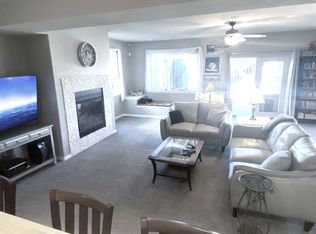 7660 S Blackstone Pkwy, Aurora, CO 80016