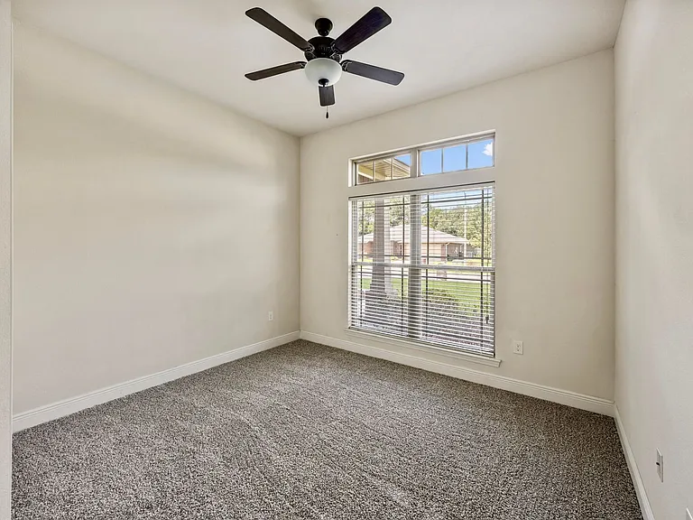 5735 Mill Stream Way — Photo 8