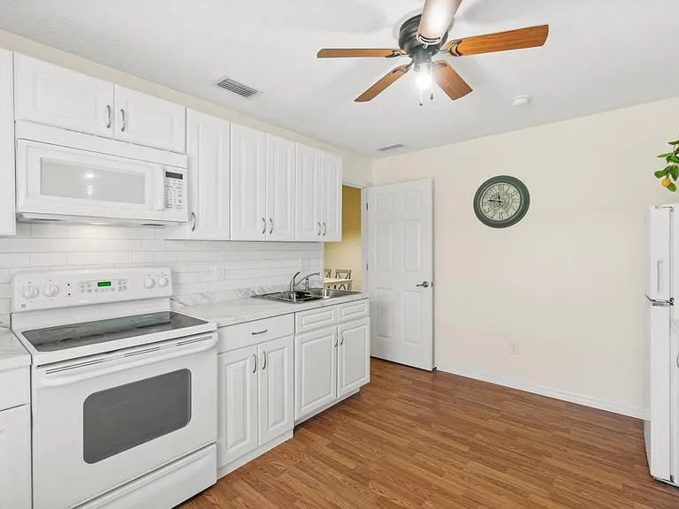 7 Zoffinger Pl — Photo 8