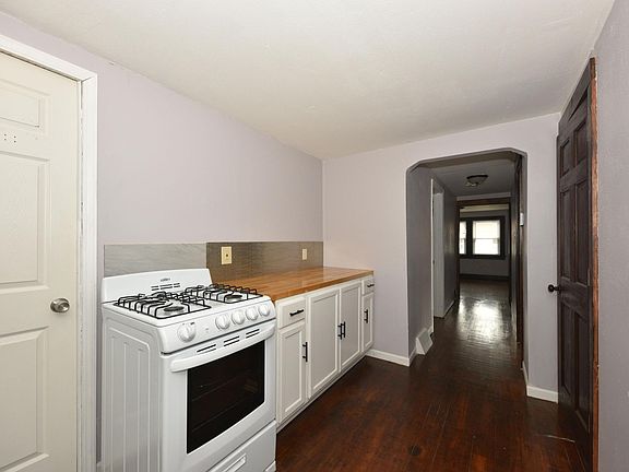 2nd image of 2620 N Hubbard St #2