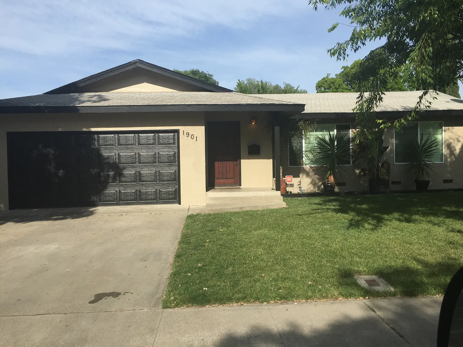 1901 Devin Dr photo 1