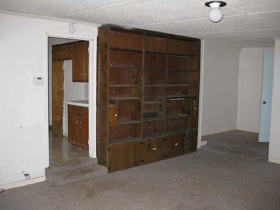 5th image of 1708 1st St NW