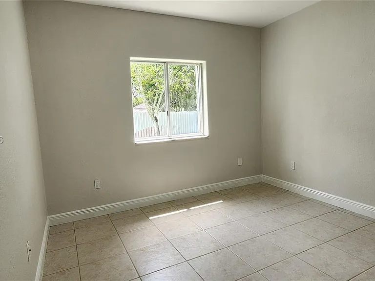 16507 NW 91st Ave — Photo 8