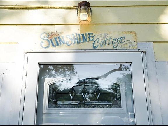 3rd image of 526 5th Ave N
