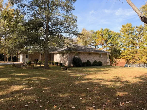15473 Lake Moses Ln, Benton, IL 62812