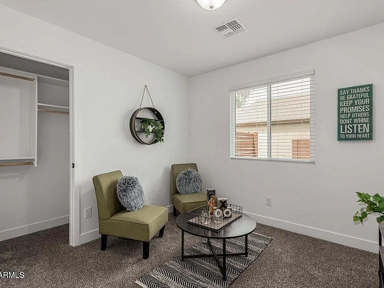 5238 S 13th Pl — Photo 13