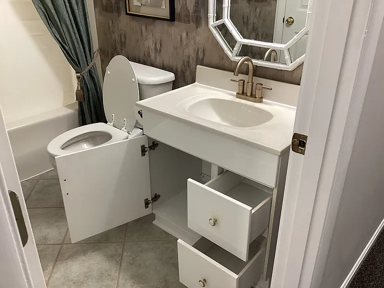 143 Robinhood Dr — Photo 17