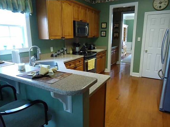 4th image of 9190 Markleys Grove Blvd