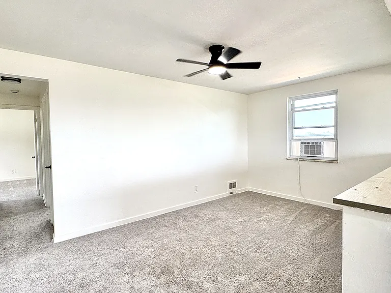 2919 Pioneer Ave #2 — Photo 5