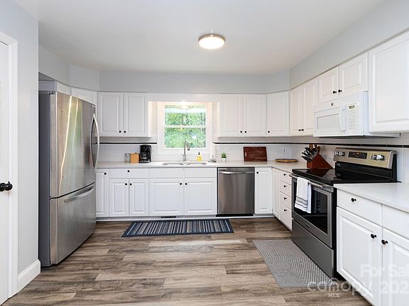 4th image of 114 Courtney Ln