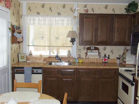 2nd image of 691A Friar Ct