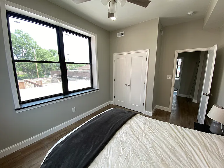 4705 Washington Blvd #B — Photo 8