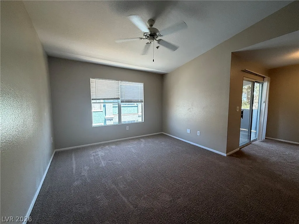 2 bed, 2.0 bath, 1028 sqft, $1,398 — Photo 3