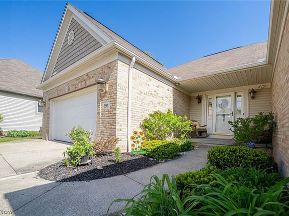 4th image of 395 White Spruce Dr