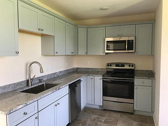 New Kitchen and appliances