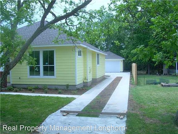 2nd image of 203A E Pecan St