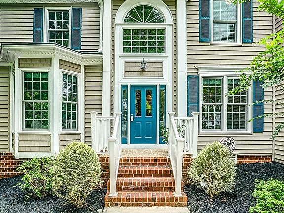 4th image of 9227 Stephens Manor Dr