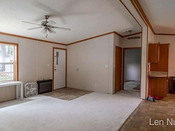 5th image of 5025 Buchanan Ct