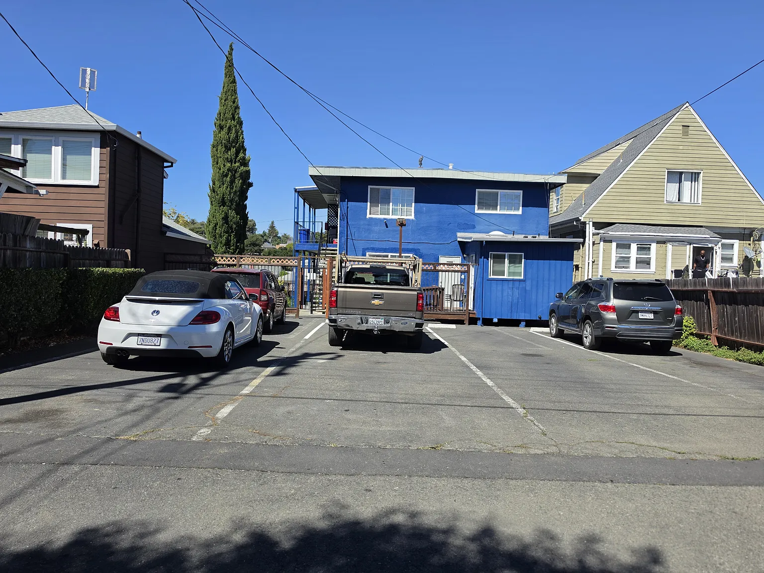 2 bed, 800 sqft, $2,000 — Photo 1