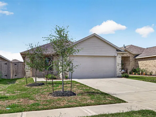 19494 Rosali Meadow Dr, New Caney, TX 77357