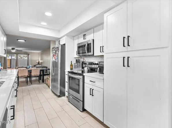 920 W Solcito Ln, Phoenix, AZ 85013