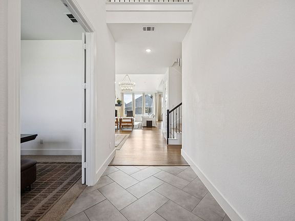 2nd image of 448 Wildwood Ct