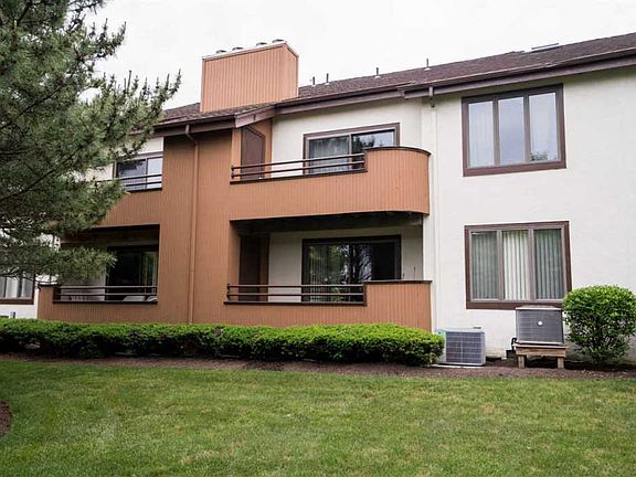 2nd image of 110 Easterly Dr