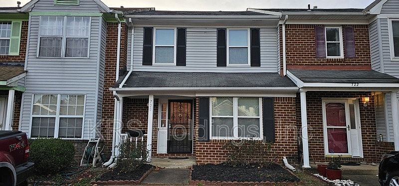 1st image of 720 Nottaway Dr