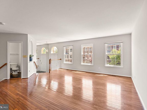 4th image of 6256 Harbin Dr