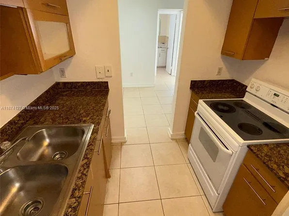 13700 NE 6th Ave APT 201, North Miami, FL 33161